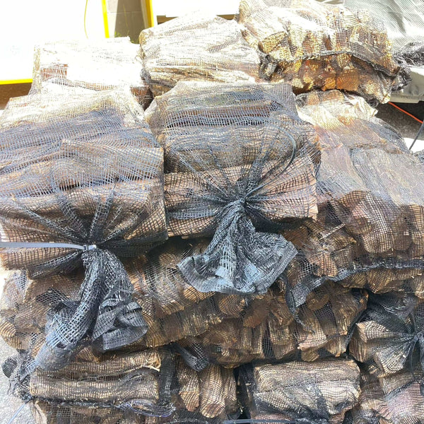 Tea Tree/Manuka firewood bags, 15kg, for efficient heating, minimal smoke.