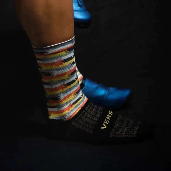 Versus Qhubeka Elite Socks with seamless toe, moisture-wicking fabric, cushioned heel and arch support for sports and daily wear