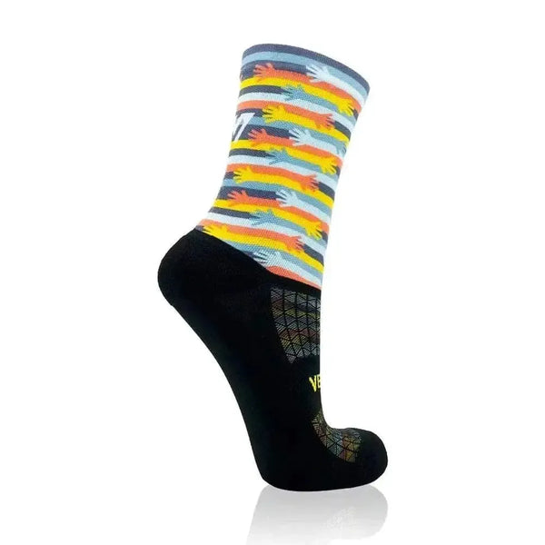 Versus Qhubeka Elite Socks with seamless toe, moisture-wicking fabric, cushioned heel and toe, arch support, and 15cm length for sports and daily wear