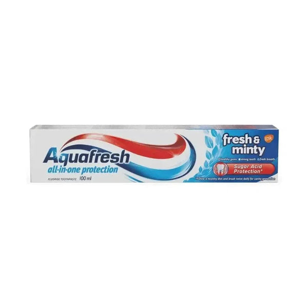 Aquafresh Toothpaste Fresh & Minty 100ml tube with blue packaging for cavity protection and fresh breath