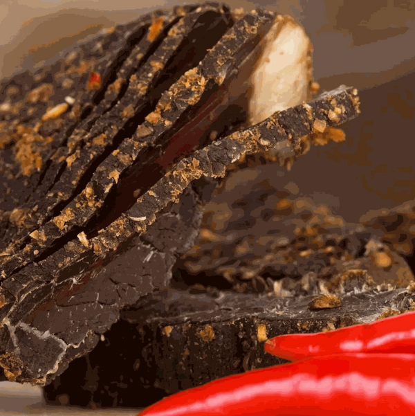 Ready-to-eat sliced chilli biltong 500g pack