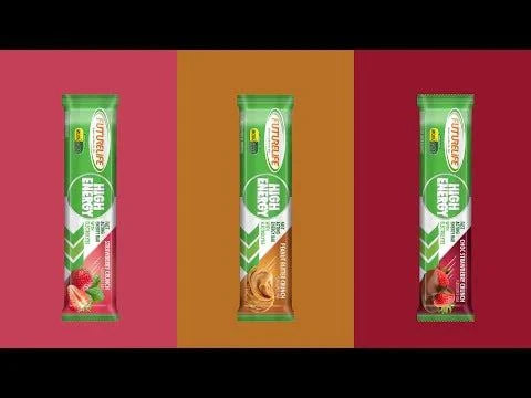 Futurelife High Energy chocolate strawberry crunch bars, 4-pack, 40g each.