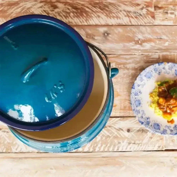 Blue enamel 7.8L potjie pot with lid and handle, cast iron, No. 3 size for 14 people