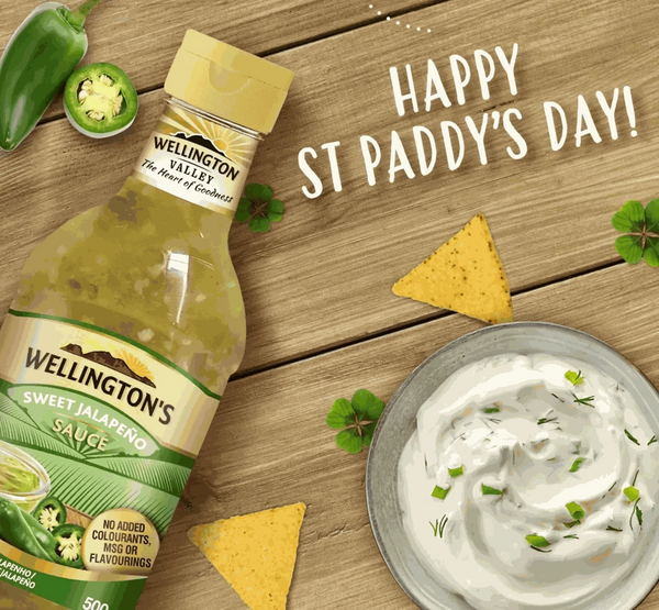 Wellington Sweet Jalapeño Sauce 700ml with chips and dip