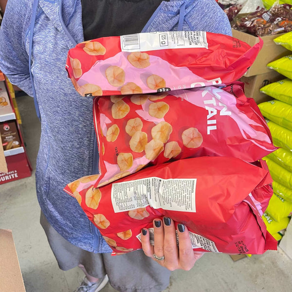 Woolworths Prawn Cocktail Chips 125g bag with crispy seafood-flavored prawn cocktail seasoning snack